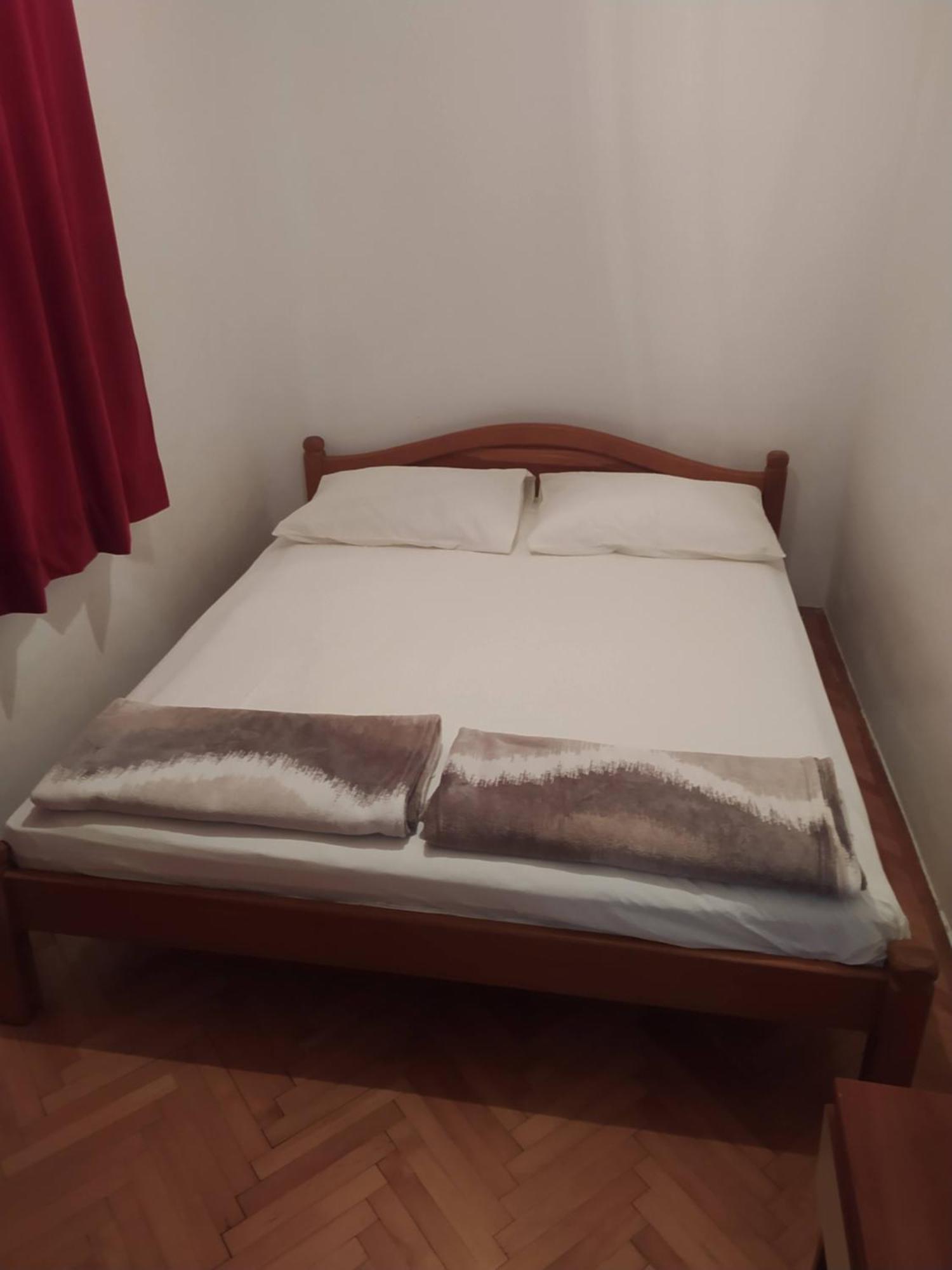 Apartments Ticinovic أوميس المظهر الخارجي الصورة
